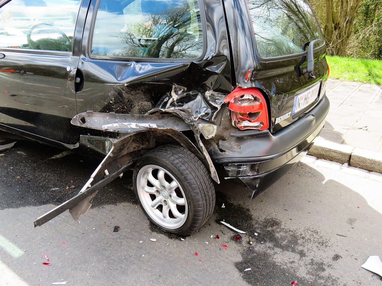 descubre cómo manejar las consecuencias de un accidente de coche en nuestra guía completa. información sobre seguros, atención médica y derechos legales.
