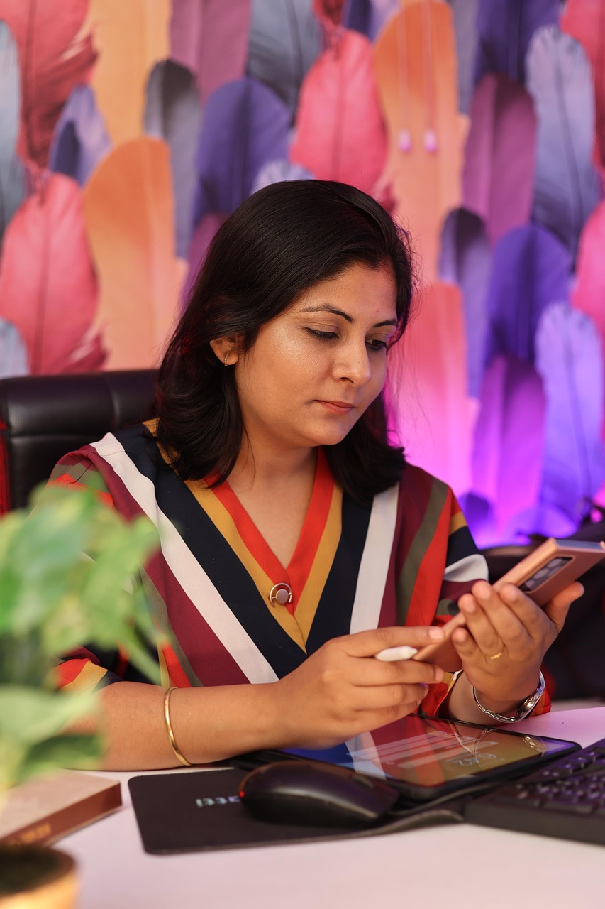 descubre las historias inspiradoras de los fundadores ultrarricos que han transformado industrias y dejado una huella imborrable en el mundo empresarial. explora sus trayectorias, innovaciones y el impacto que han generado en la economía global.