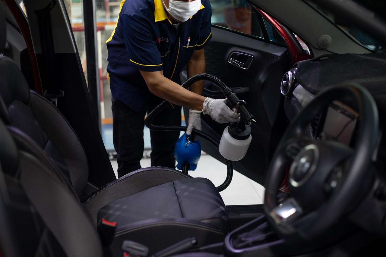 descubre los mejores consejos y productos para la limpieza de coches. mantén tu vehículo impecable fácilmente con técnicas efectivas de car cleaning en casa o en el taller.