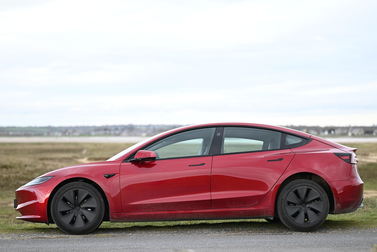 descubre todo sobre los vehículos eléctricos: ventajas, funcionamiento, tipos de modelos y consejos para elegir el mejor coche eléctrico según tus necesidades. ¡únete a la movilidad sostenible!