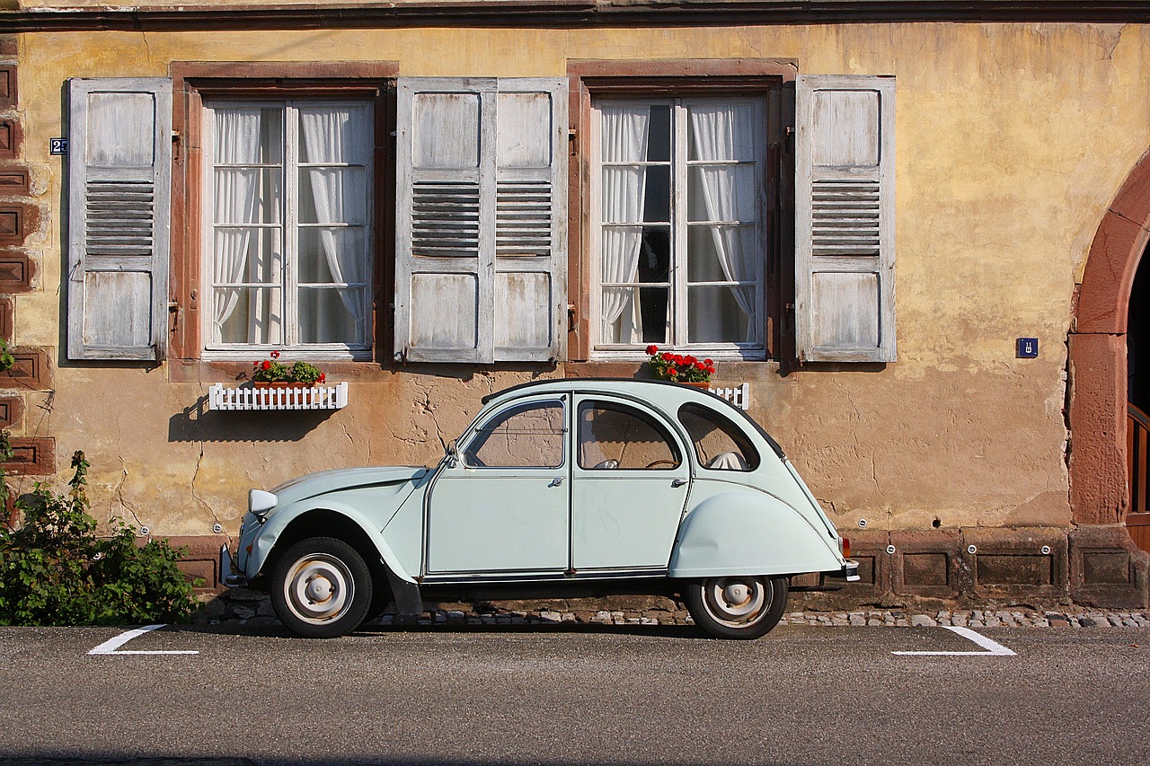 ¿tu ventana del coche se ha roto? descubre cómo solucionar este problema rápidamente y mantener la seguridad de tu vehÃculo. consejos útiles y opciones de reparación a tu alcance.