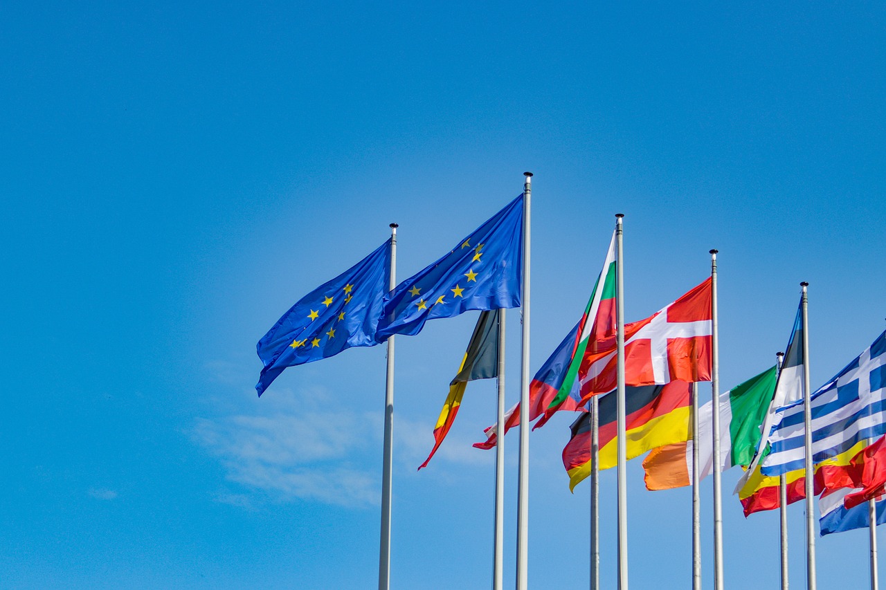 descubre el fascinante mundo del automóvil europeo: innovación, diseño y tecnología de vanguardia que destacan en la industria automotriz. explora las marcas icónicas y los modelos que definen la movilidad en europa.