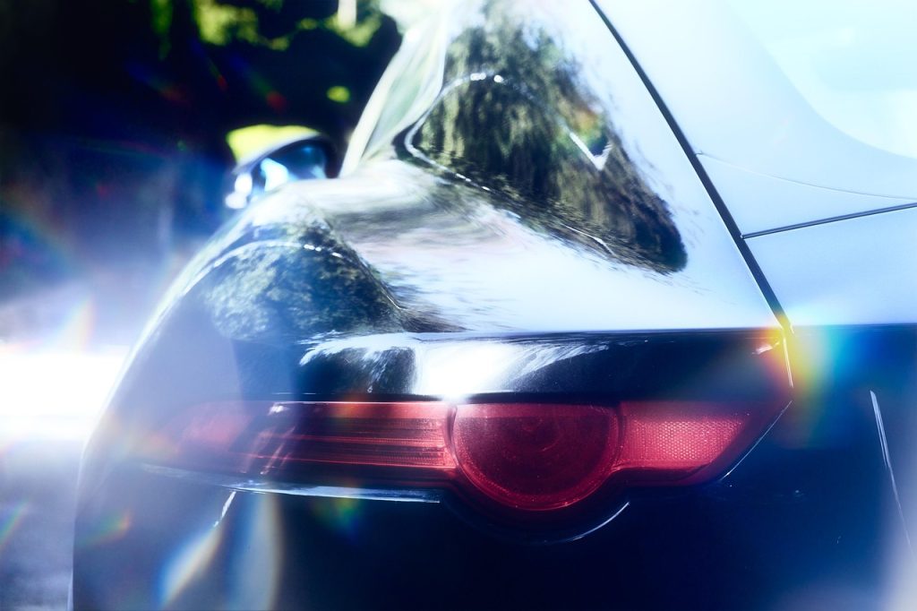 descubre el mundo de tesla, la innovadora compañía de vehículos eléctricos que está revolucionando la forma en que conducimos y vivimos. conoce sus modelos ecológicos, tecnologías avanzadas y la visión de un futuro sostenible.