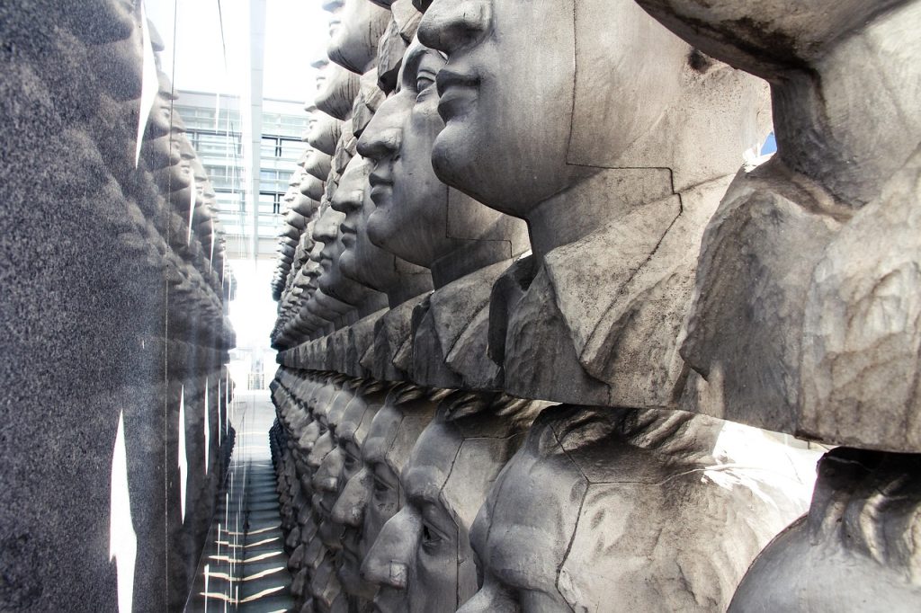 descubre todo sobre las sanciones: qué son, tipos, implicaciones y cómo afectan a individuos y naciones en el ámbito internacional. infórmate de manera clara y concisa.