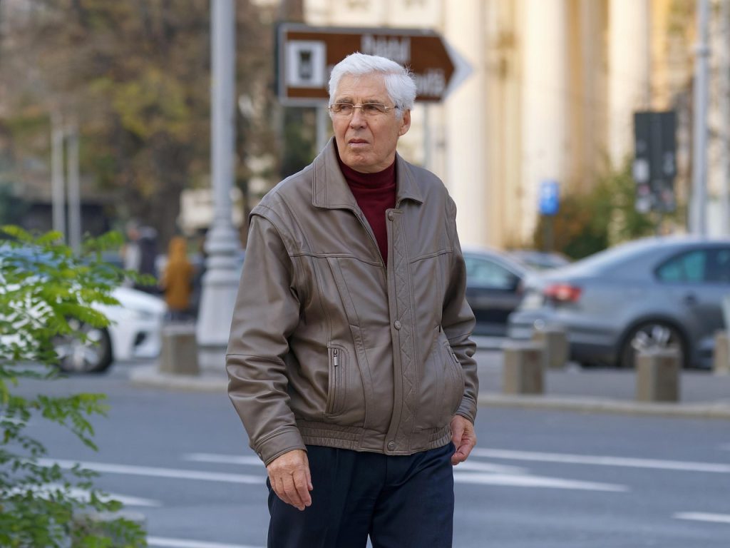 descubre las mejores opciones de coches para personas mayores: seguridad, comodidad y tecnología adaptada para facilitar la conducción y el viaje de los adultos mayores.