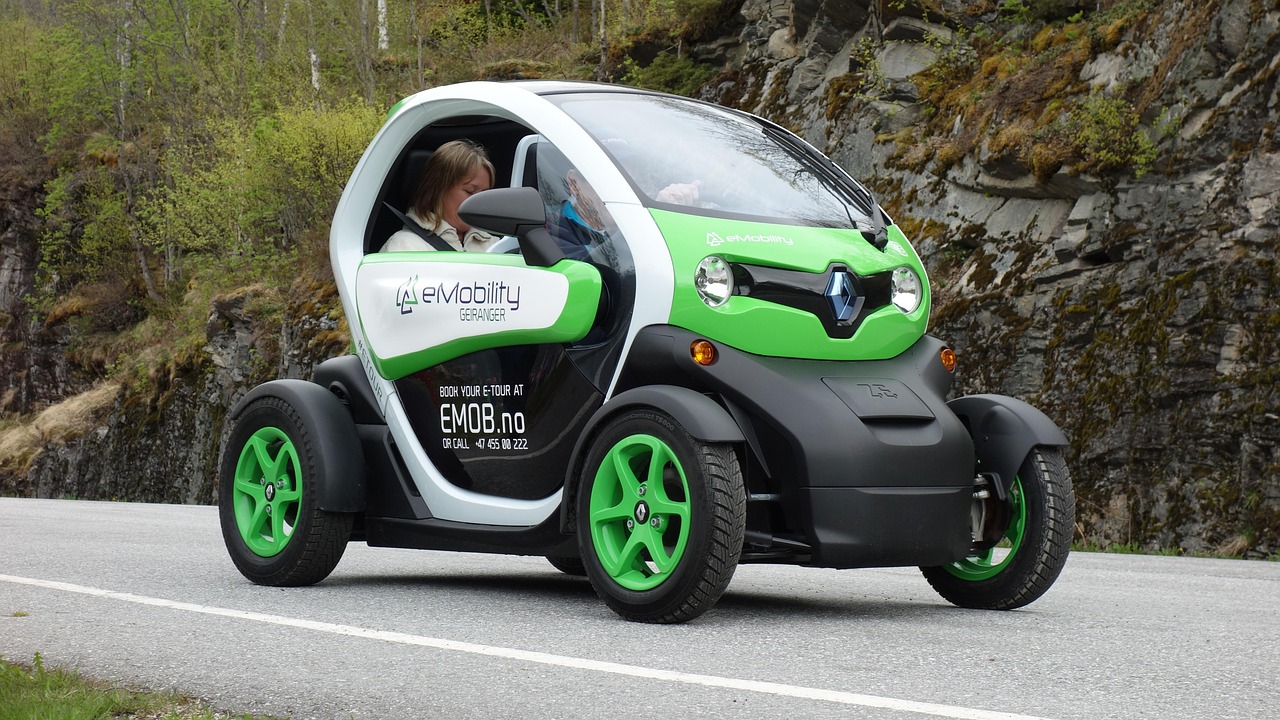 descubre todo sobre los coches eléctricos: ventajas, funcionamiento, tipos, y los últimos modelos del mercado para una conducción ecológica y eficiente.