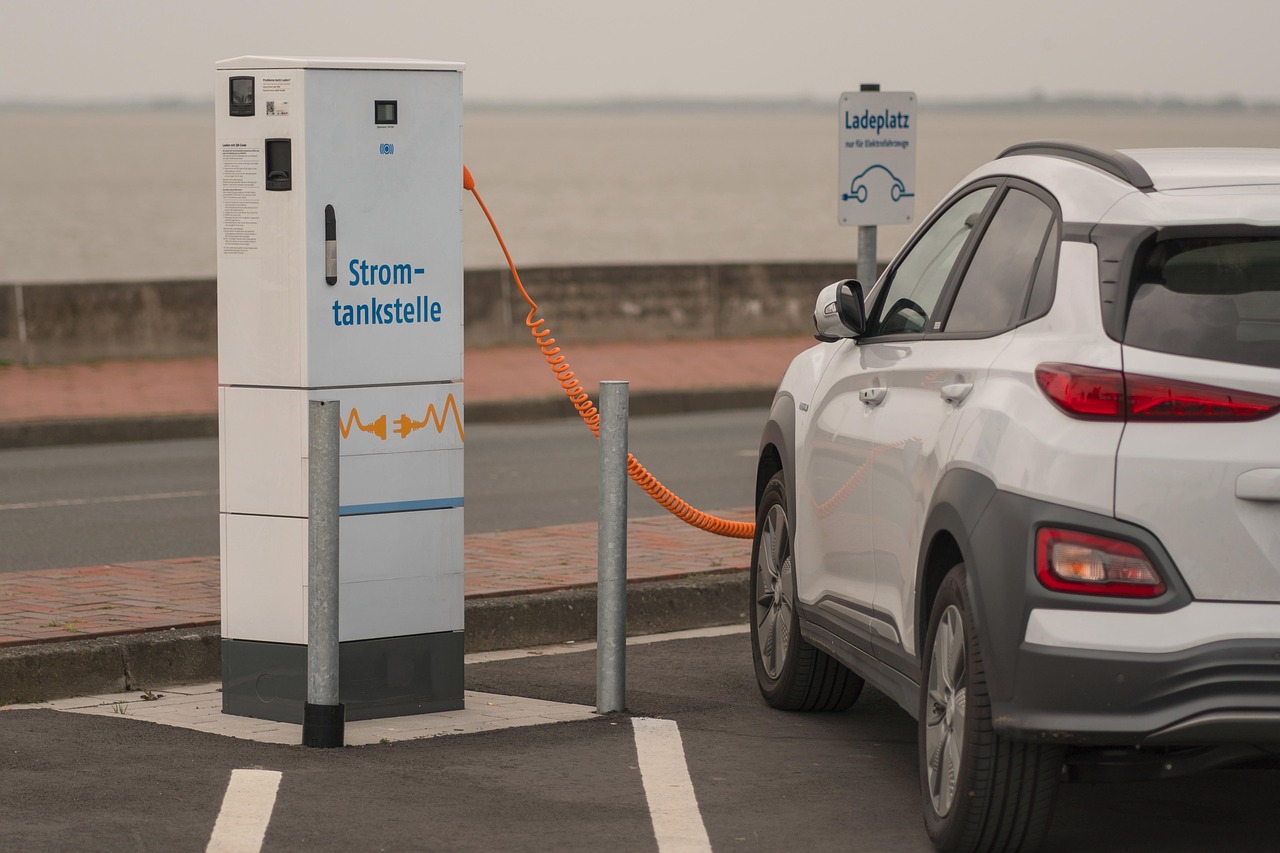 descubre todo sobre coches eléctricos: ventajas, funcionamiento, modelos destacados y consejos para elegir el vehículo eléctrico perfecto para ti. ¡entra y conoce el futuro de la movilidad sostenible!