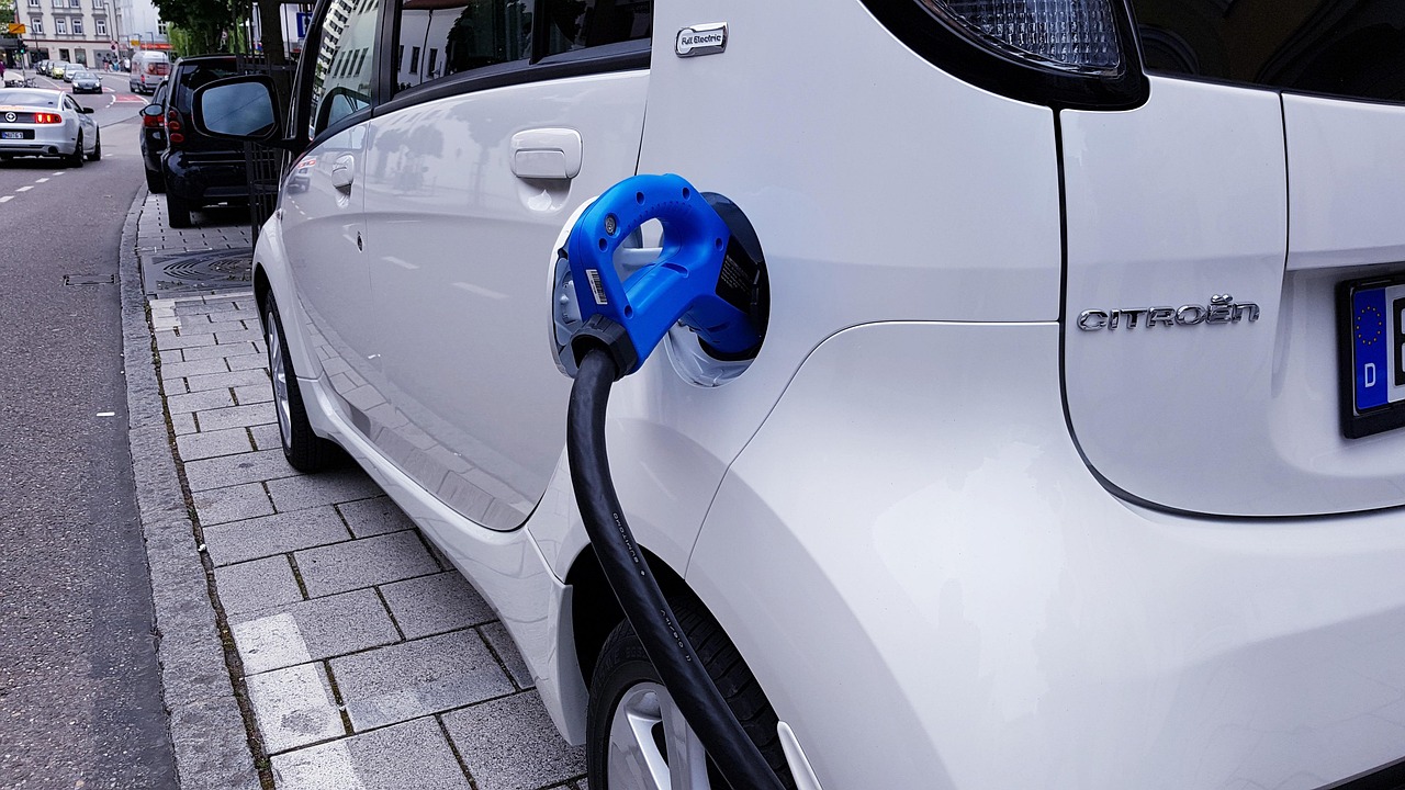 descubre todo lo que necesitas saber sobre los cargos de alquiler de coches: tipos de tarifas, posibles cargos adicionales y consejos para evitar sorpresas al alquilar tu vehículo.