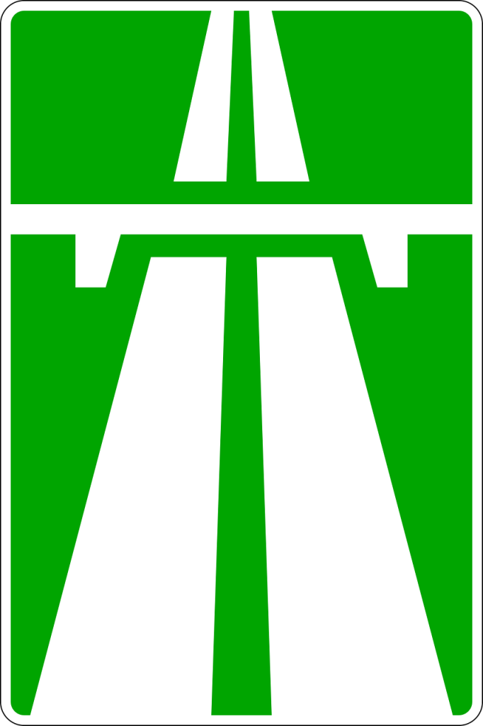 descubre todo sobre la regulación del tráfico: normas, señales, y consejos para una conducción segura y eficiente en la vía pública.